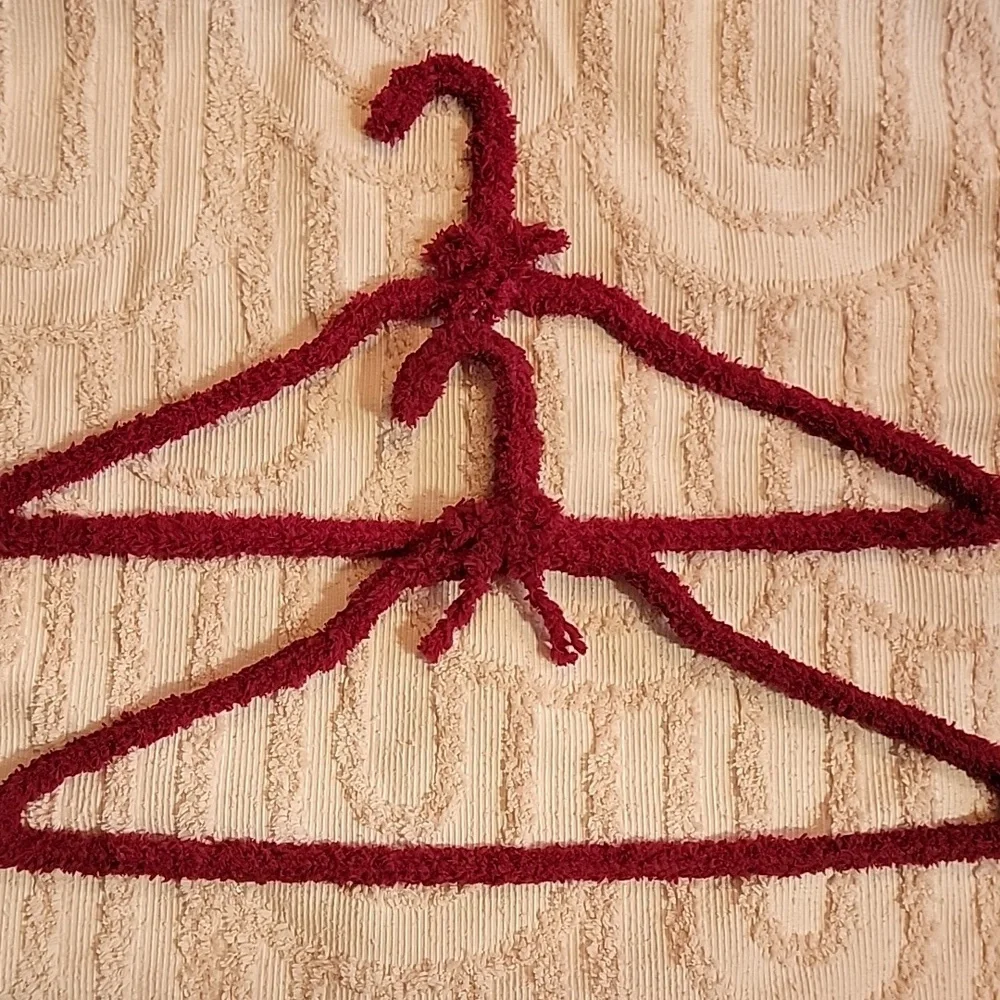 Five handmade designer hangers, dark red, wine colored. New.